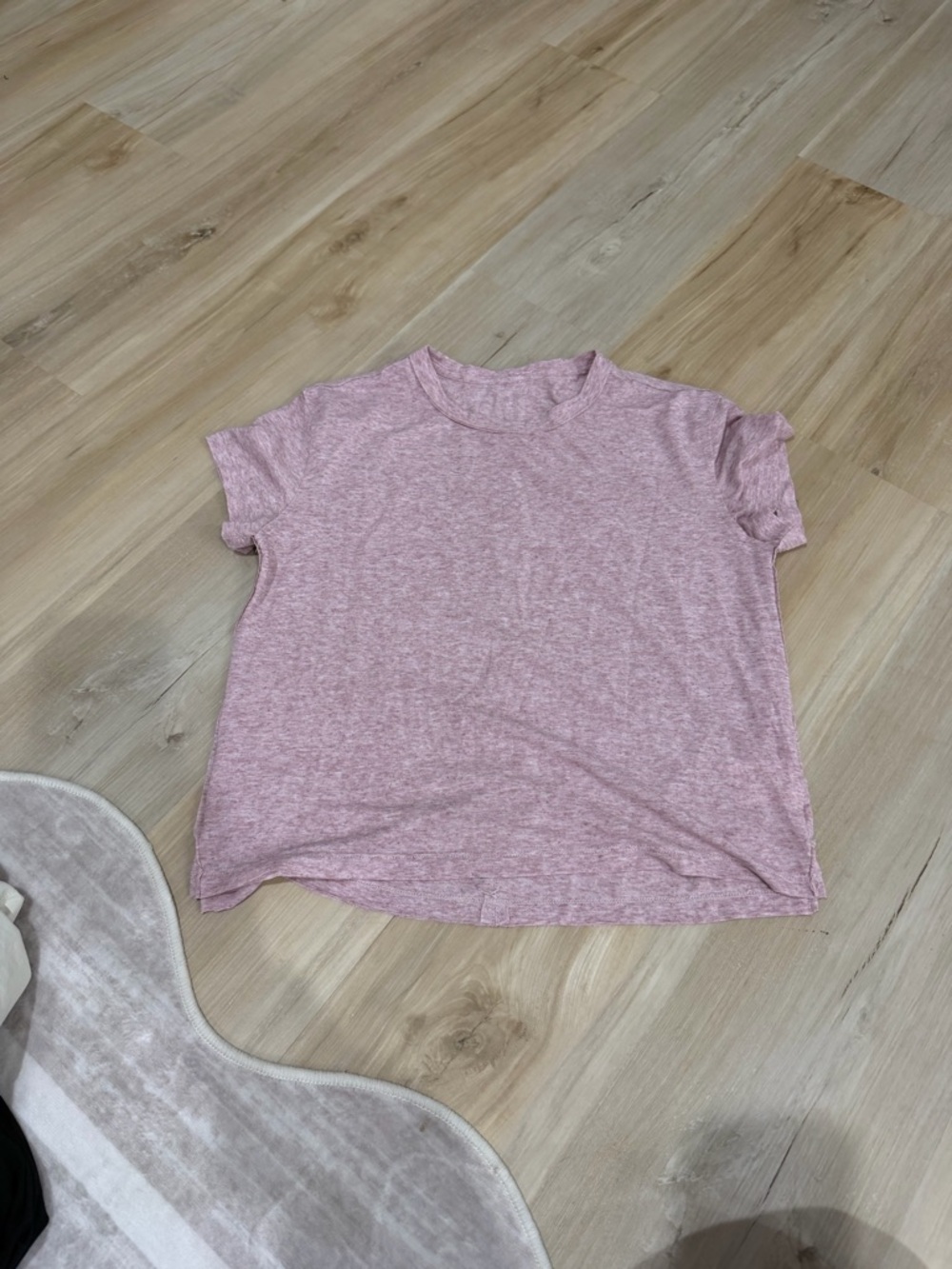 Casual Women's Heather Pink Crewneck Tee